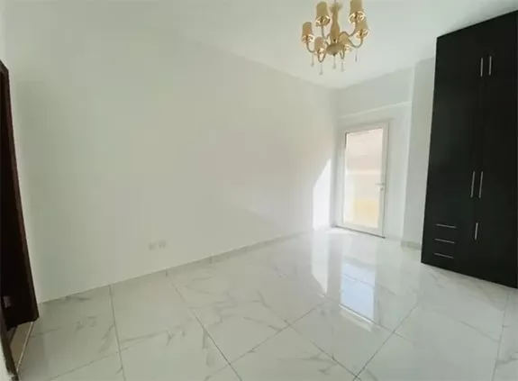 Residential Property 1 Bedroom U/F Apartment  for rent in Dubai1 #23249 - 1  image 